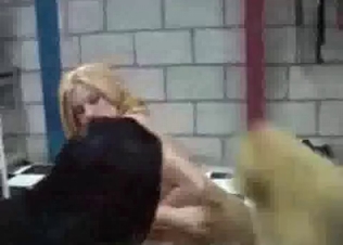 Animalistic action in HQ