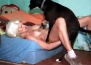 Jacked up shepherd using this hot blonde for pleasure