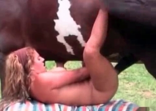 Her hungry mouth gets all the horse jizz