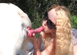 Blonde fucking a hot cur