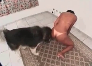 Kinky husky using her body for pleasure