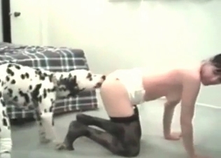 Puppy using her for pleasure